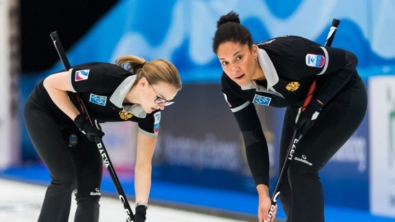 Александра РАЕВА (слева) и Кира ЕЗЕХ. Фото Eakin Howard Александра РАЕВА (слева) и Кира ЕЗЕХ. Фото Eakin Howard