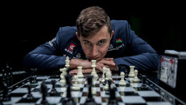 Сергей КАРЯКИН на съемках новой программы «СЭ» о шахматах.