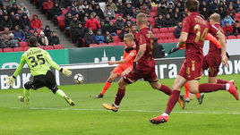 Воскресенье. Казань. "Рубин" - ЦСКА - 0:1. В атаке Понтус ВЕРНБЛУМ.