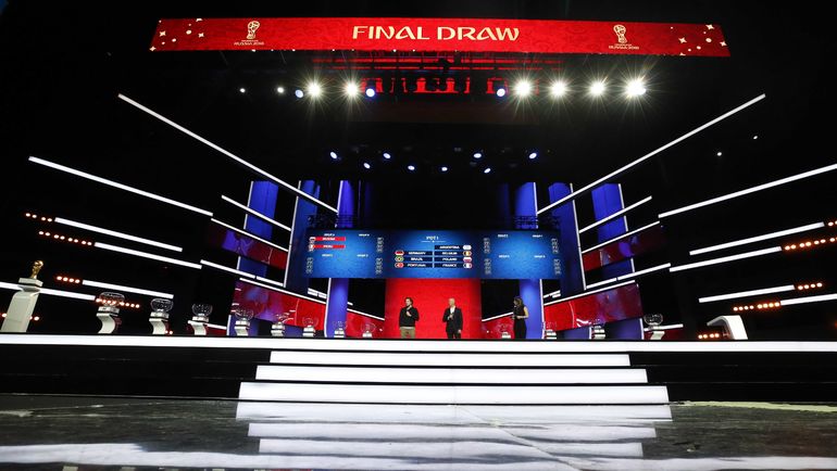 Участники жеребьевки чемпионата мира-2018. Фото REUTERS Участники жеребьевки чемпионата мира-2018. Фото REUTERS