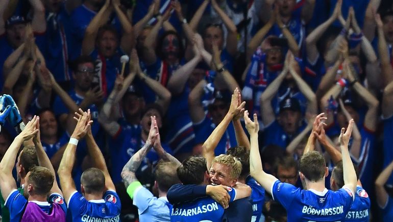 Исландия - одно из открытий чемпионата Европы-2016. Фото AFP Исландия - одно из открытий чемпионата Европы-2016. Фото AFP