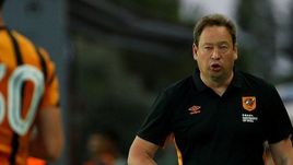 Главный тренер "Халла" Леонид СЛУЦКИЙ.