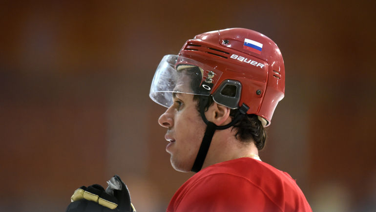 Евгений МАЛКИН. Фото Владимир БЕЗЗУБОВ, photo.khl.ru Евгений МАЛКИН. Фото Владимир БЕЗЗУБОВ, photo.khl.ru