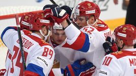 12 ноября. Хельсинки. Чехия - Россия - 2:5. Хоккеисты сборной России празднуют победу. Не пройдет ли подготовка к Олимпиаде впустую?