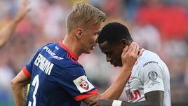 Понтус ВЕРНБЛУМ и Квинси ПРОМЕС.