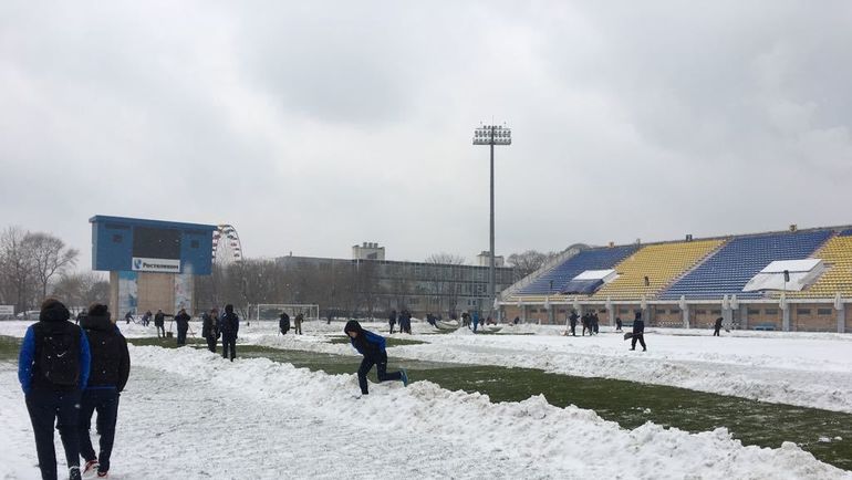 Стадион во Владивостоке. Стадион во Владивостоке.