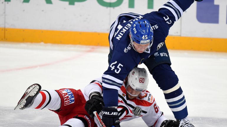 Андрей КУТЕЙКИН (№45). Фото Юрий КУЗЬМИН, photo.khl.ru Андрей КУТЕЙКИН (№45). Фото Юрий КУЗЬМИН, photo.khl.ru