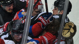 Суббота. Москва. Россия - Канада - 2:0. Россияне обыграли канадцев на домашнем турнире.