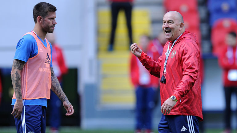 Федор СМОЛОВ (слева) и Станислав ЧЕРЧЕСОВ. Фото Алексей ИВАНОВ Федор СМОЛОВ (слева) и Станислав ЧЕРЧЕСОВ. Фото Алексей ИВАНОВ