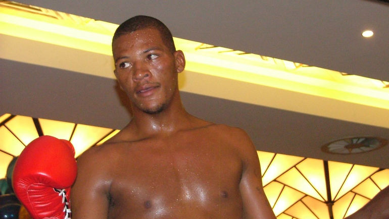 Соперником россиянина Максима Власова в сегодняшнем поединке станет намибиец Викапита МЕРОРО. Фото AFP Соперником россиянина Максима Власова в сегодняшнем поединке станет намибиец Викапита МЕРОРО. Фото AFP