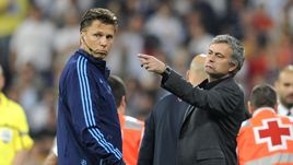 27 апреля 2011 года. Мадрид. "Реал" - "Барселона" - 0:2. 62-я минута. Жозе МОУРИНЬЮ удален с тренерской скамейки.