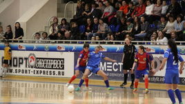 Первые поражения лидеров