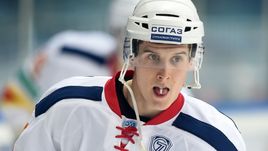 Стив МОЗЕС.