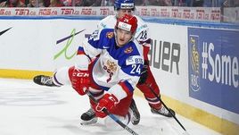 Вторник. Баффало. Чехия - Россия - 5:4. Форвард россиян Клим КОСТИН (24).