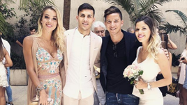 Себастьян ДРИУССИ на свадьбе своего одноклубника Леандро ПАРЕДЕСА.