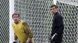 Июль 2001 года. Сергей ПЕРХУН (слева) и Вениамин МАНДРЫКИН на тренировке ЦСКА.