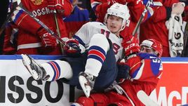 Вторник. Баффало. США - Россия - 4:2. Андрей АЛТЫБАРМАКЯН (№16) против Райана ЛИНДГРЕНА.