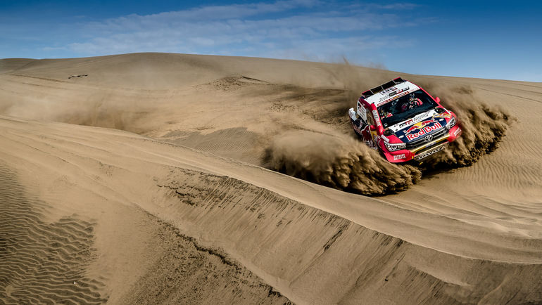 Toyota Hilux T1 Нассера Аль-Аттия. Toyota Hilux T1 Нассера Аль-Аттия.