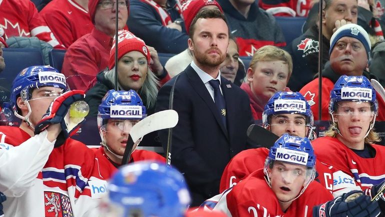 Главный тренер молодежной сборной Чехии Филип ПЕСАН. Фото AFP Главный тренер молодежной сборной Чехии Филип ПЕСАН. Фото AFP