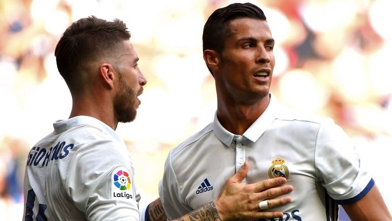 Серхио РАМОС (слева) в этом сезоне высказывал недовольство поведением КРИШТИАНУ РОНАЛДУ. Фото AFP Серхио РАМОС (слева) в этом сезоне высказывал недовольство поведением КРИШТИАНУ РОНАЛДУ. Фото AFP