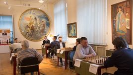 "Приятно играть рядом с шедеврами Коровина и Серова"