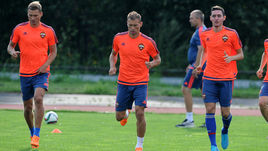 Июль 2015 года. Ватутинки. Алексей БЕРЕЗУЦКИЙ, Василий БЕРЕЗУЦКИЙ, Никита ЧЕРНОВ (слева направо).