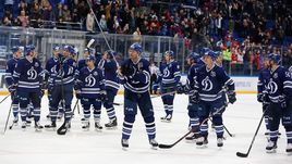 "Динамо" балансирует на границе плей-офф.