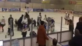 Драка юных хоккеистов во Владикавказе.