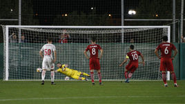 Четверг. Дубай. "Спартак" - "Шанхай Шанган" - 0:1. 11-я минута. ХАЛК (№10) реализует пенальти.