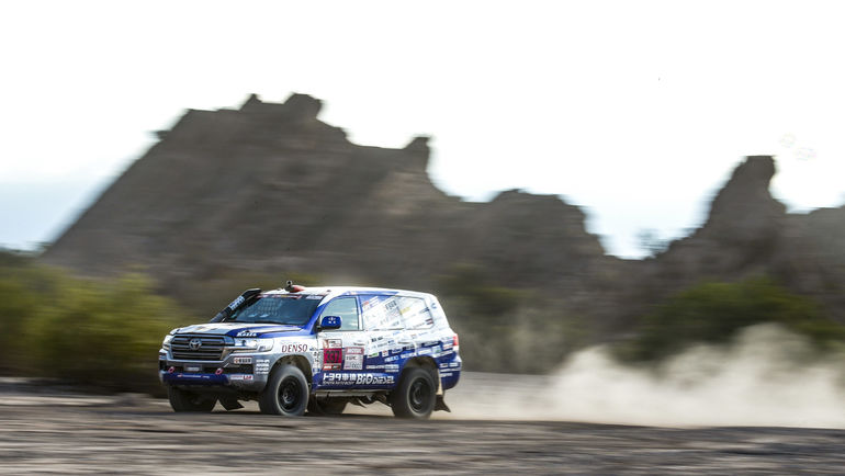 Экипаж #337 Акиры Миуры и Лорена Лихтлойтера. Экипаж #337 Акиры Миуры и Лорена Лихтлойтера.