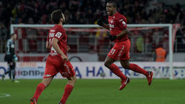 ФЕРНАНДУ (справа) и Георгий ДЖИКИЯ.