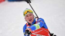 Антерсельва. Домрачева выиграла масс-старт, Кузьмина - вторая, Юрлова - десятая