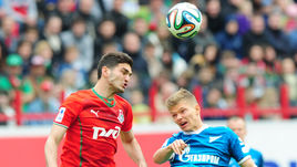 Магомед ОЗДОЕВ (слева) и Олег ШАТОВ: Юрий Семин хочет видеть их в "Локо", но пока маловероятно, что хавбеки пополнят состав лидера чемпионата.