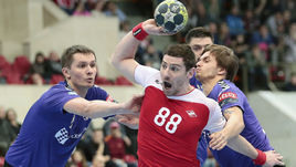 "Спартак" выстоял под натиском "Медведей"