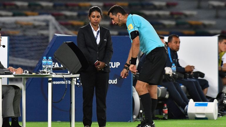 ВАР. Фото AFP ВАР. Фото AFP