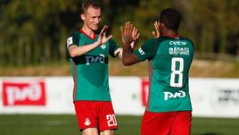 Владислав ИГНАТЬЕВ (слева) и Джефферсон ФАРФАН.