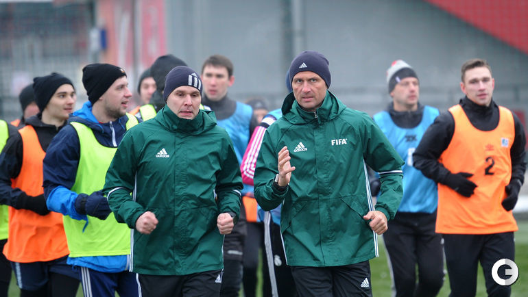 Сегодня. Химки. Арбитр ФИФА Сергей КАРАСЕВ, Арбитр Евгений ТУРБИН, руководитель департамента судейства и инспектирования РФС Андрей БУДОГОССКИЙ провели занятия для молодых арбитров.