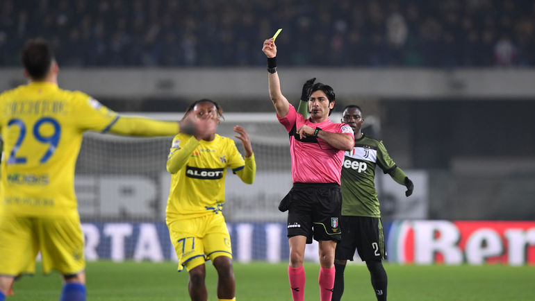 Арбитр Фабио МАРЕСКА. Фото REUTERS Арбитр Фабио МАРЕСКА. Фото REUTERS