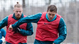Артем ДЗЮБА (справа) и Иван НОВОСЕЛЬЦЕВ арендованы у "Зенита" "Арсеналом" без права выкупа.
