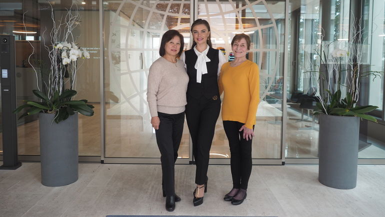 Президент женского технического комитета Международной федерации гимнастики Нелли КИМ, Алина КАБАЕВА и Вера АТКИНСОН. Фото Петр ПЕСТРЯЕВ Президент женского технического комитета Международной федерации гимнастики Нелли КИМ, Алина КАБАЕВА и Вера АТКИНСОН. Фото Петр ПЕСТРЯЕВ