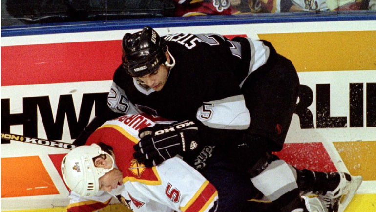 Кевин СТИВЕНС (в черном). Фото REUTERS Кевин СТИВЕНС (в черном). Фото REUTERS