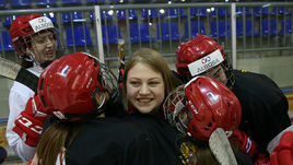 Не все хоккеистки сборной России смогли выйти на сегодняшнюю тренировку.