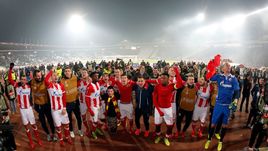 Игроки и фанаты "Црвены Звезды".