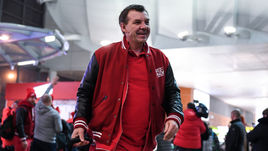 Понедельник. Шереметьево. Олег ЗНАРОК.