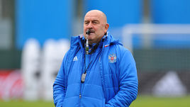 Главный тренер сборной России Станислав ЧЕРЧЕСОВ.