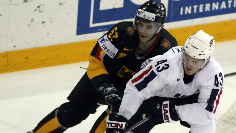 Джеймс ВИСНЕВСКИ (справа). Фото AFP Джеймс ВИСНЕВСКИ (справа). Фото AFP