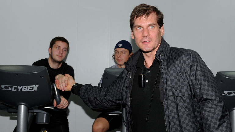 Никита КУЧЕРОВ, Никита ГУСЕВ и Алексей ЯШИН. Фото Юрий КУЗЬМИН, photo.khl.ru Никита КУЧЕРОВ, Никита ГУСЕВ и Алексей ЯШИН. Фото Юрий КУЗЬМИН, photo.khl.ru