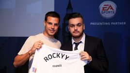 Защитник "Челси" Сесар Аспиликуэта и Корантен "Rocky" Шеврен.