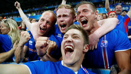 Болельщики сборной Исландии.