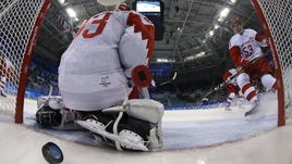 Сегодня. Пхенчхан. Словакия - РОССИЯ - 3:2. Команда Олега Знарка упустила преимущество в две шайбы.